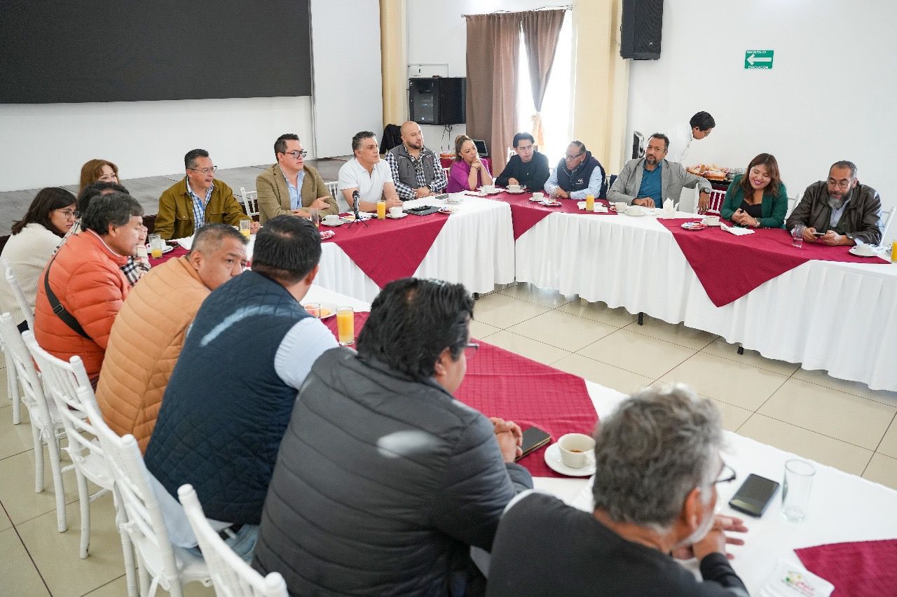 Reconoce el presidente Alfonso Sánchez García la labor de periodistas